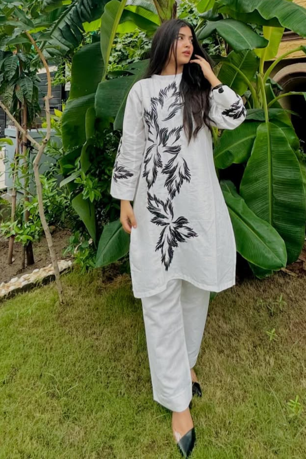 Black Leaves 2pcs Set