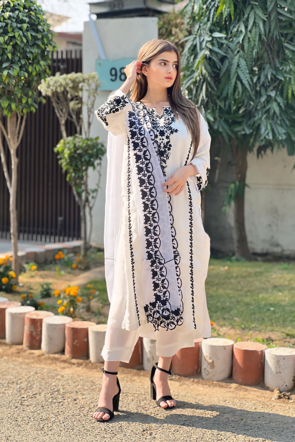 Nargis-e-Safaid 3pcs