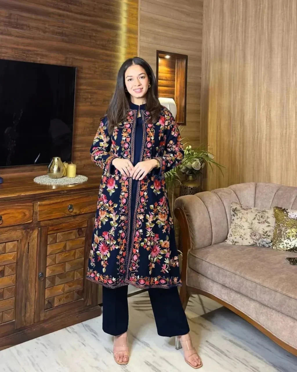 Heavy Embroidery 3 Pcs Suit Artical Embroidery Gown :With: Inner + Gown + Trouser 3 Pcs Suit