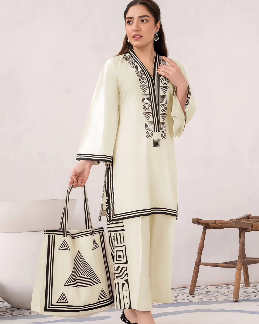 OFF White pyramid 2 pc + Free Gifted Bag